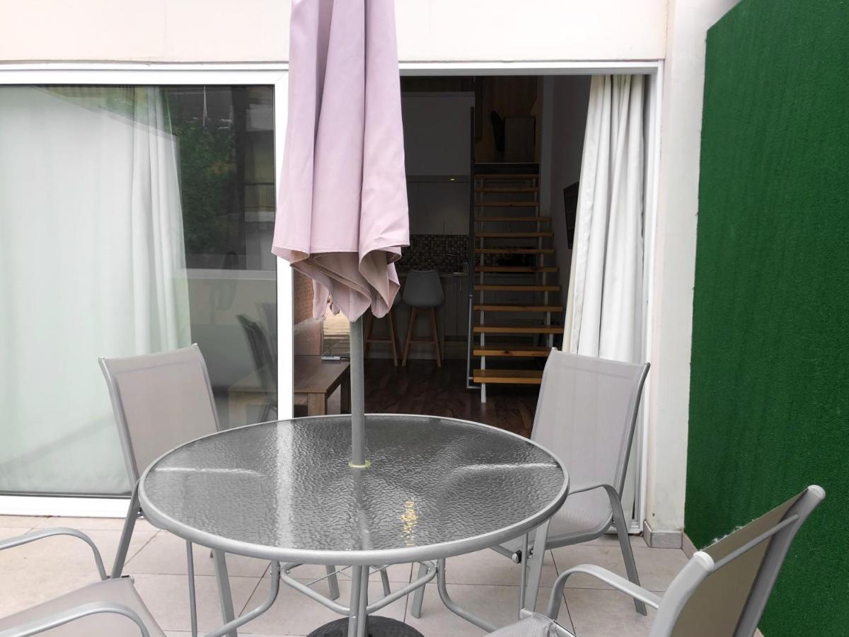 Cozy Loft Apartment アヤナパ エクステリア 写真